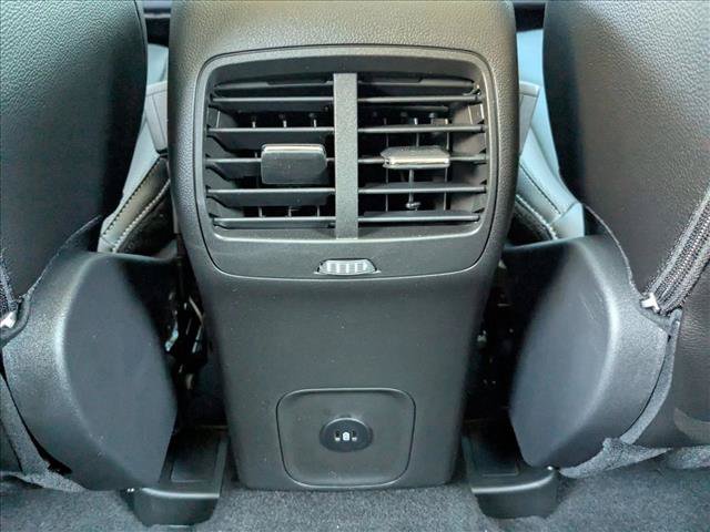 Certified 2025 Ford Escape SE w/ PHEV Premium Package FWD image 18