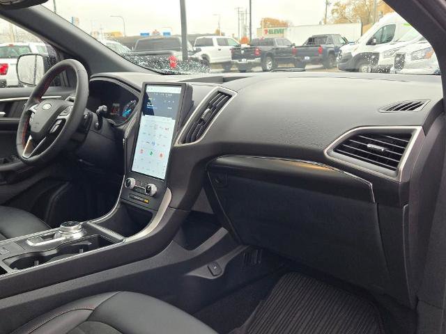 Certified 2022 Ford Edge ST-Line w/ Class II Trailer Tow Package image 6