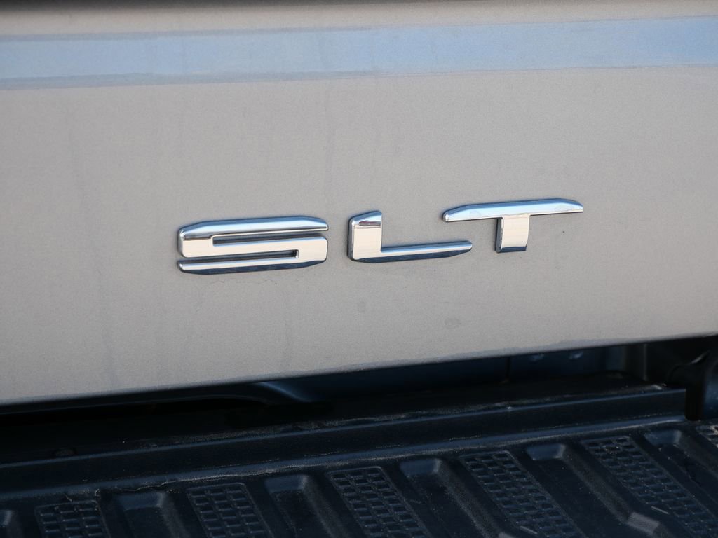 Used 2025 GMC Sierra 1500 SLT image 10
