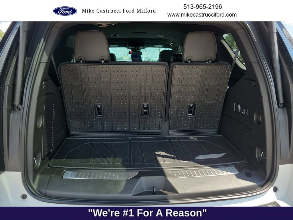 Used 2025 Chevrolet Tahoe Premier AWD/4WD image 27