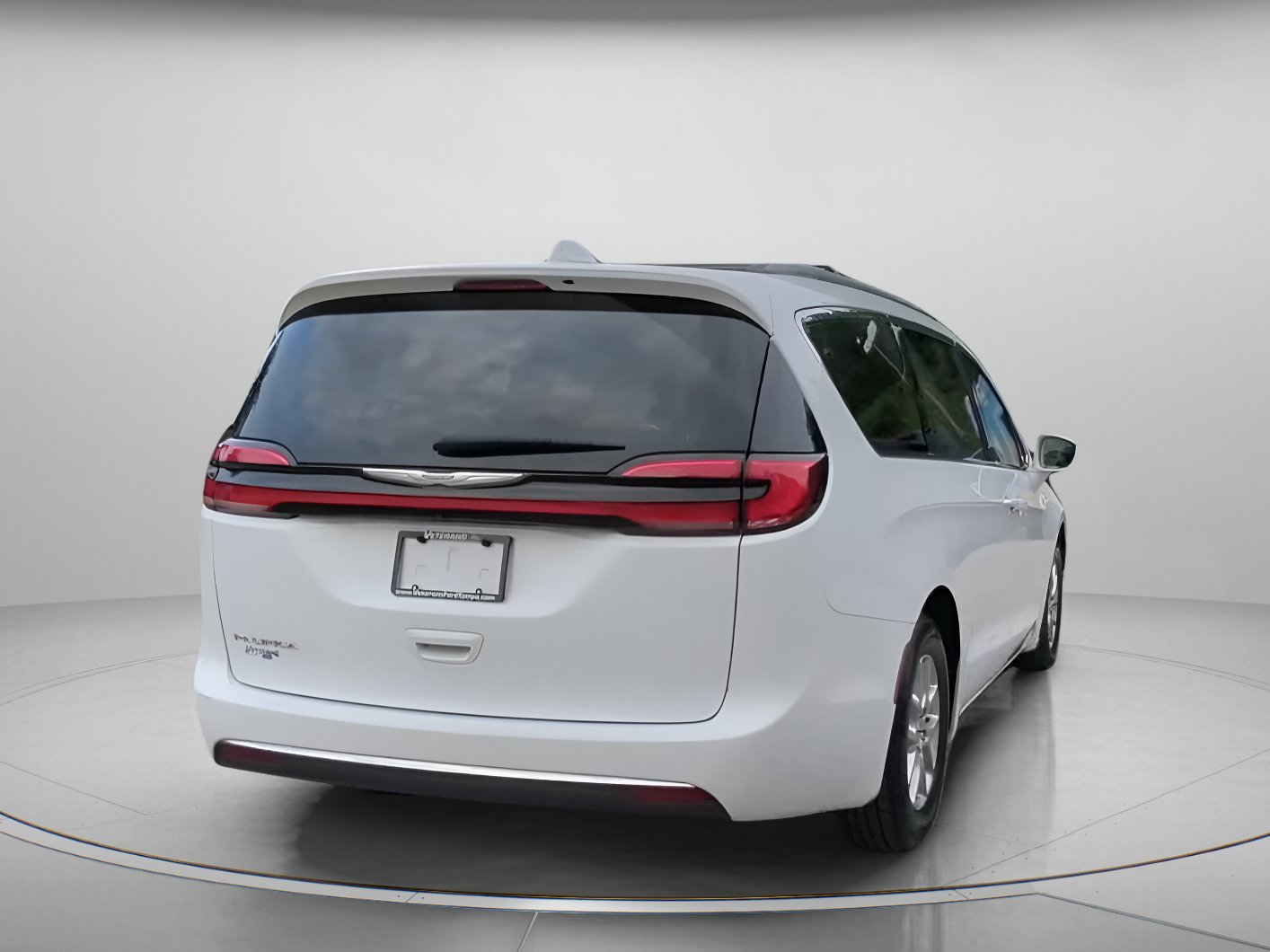 Used 2022 Chrysler Pacifica Touring-L FWD image 26