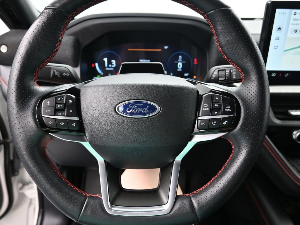 Certified 2025 Ford Explorer ST-Line w/ Premium Package image 30