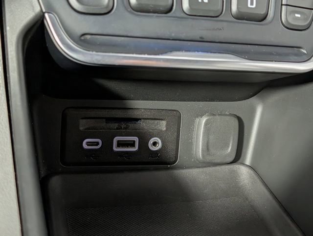 Used 2018 GMC Terrain SLT w/ Preferred Package image 25