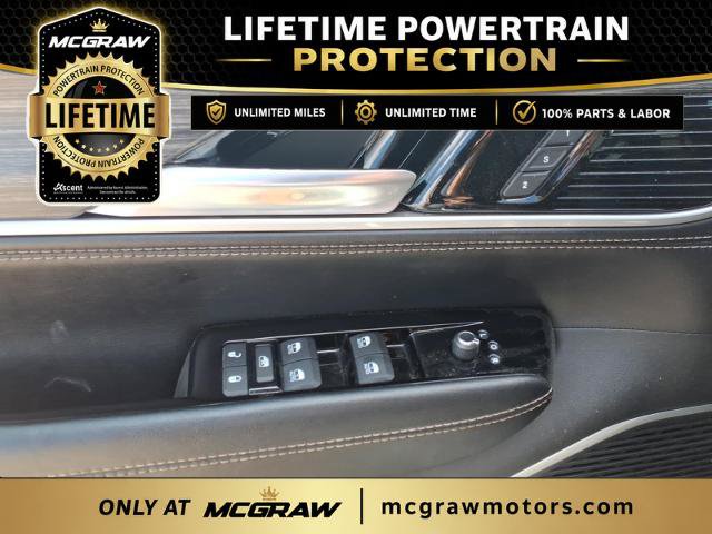 Used 2024 Jeep Wagoneer L Series II AWD/4WD image 12