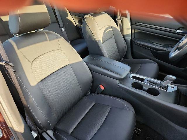 Used 2025 Nissan Altima 2.5 SV FWD image 22