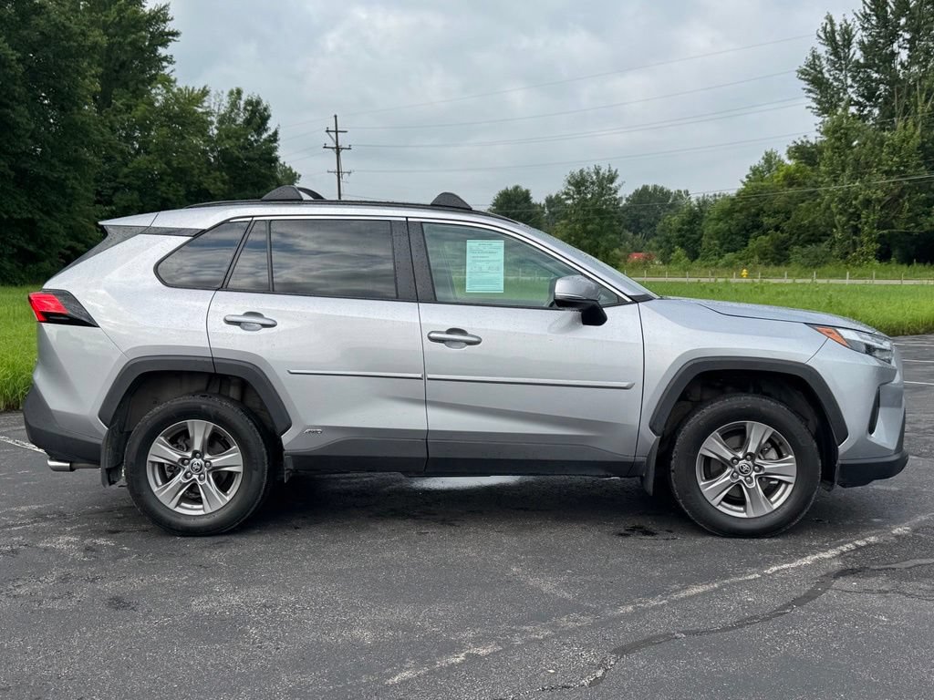 Used 2024 Toyota RAV4 XLE w/ Convenience Package AWD/4WD image 5
