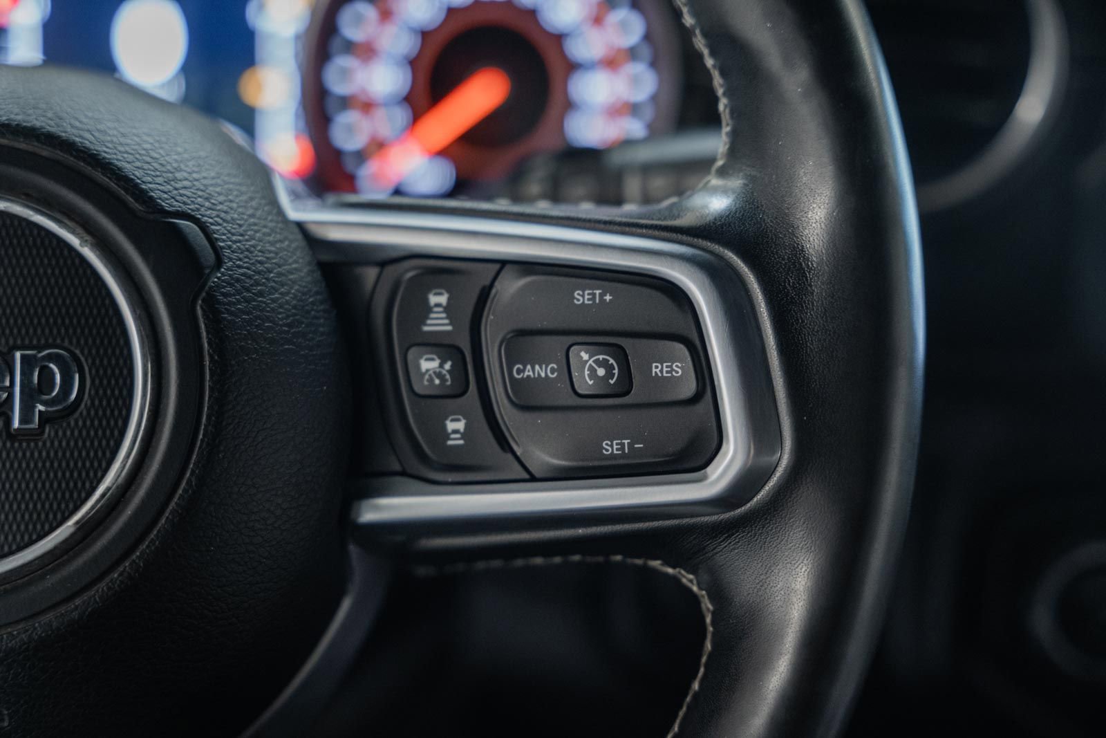 Used 2019 Jeep Wrangler Unlimited Sahara w/ Quick Order Package 24M Moab image 33