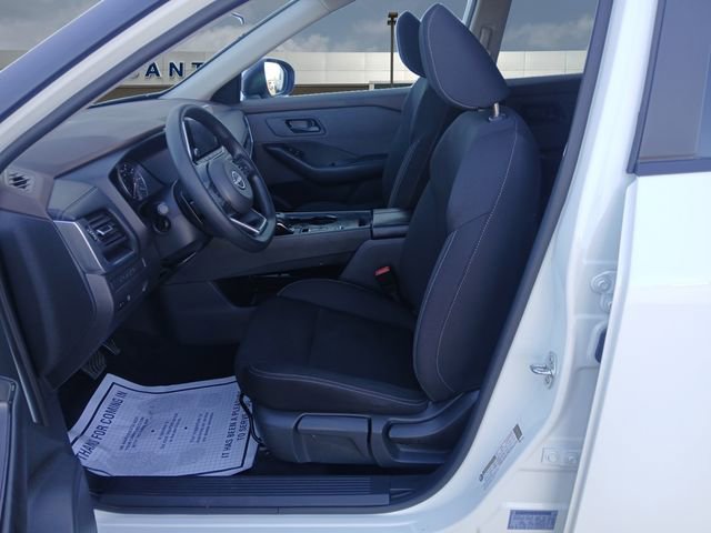 Used 2023 Nissan Rogue S FWD image 9