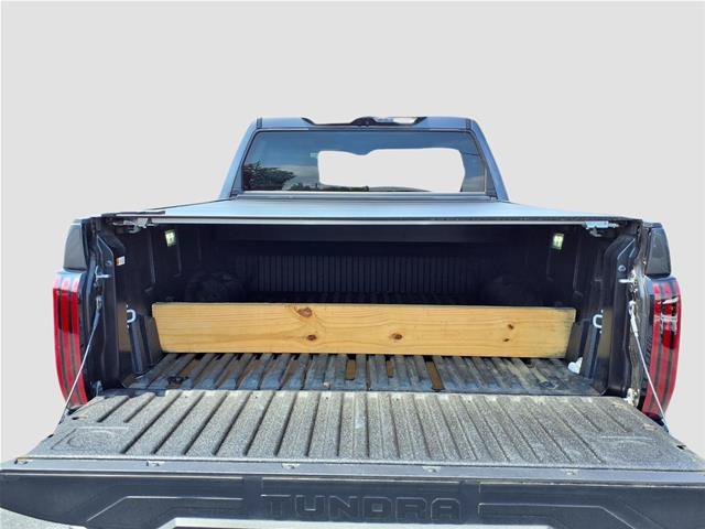 Used 2025 Toyota Tundra Limited AWD/4WD image 22