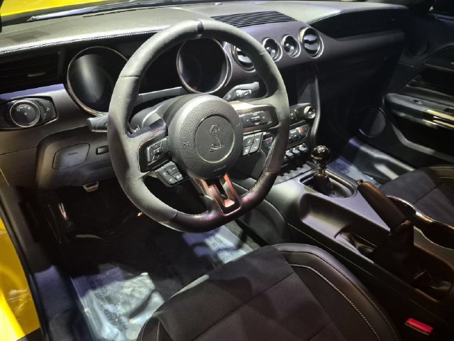Certified 2017 Ford Mustang Shelby GT350 RWD image 16