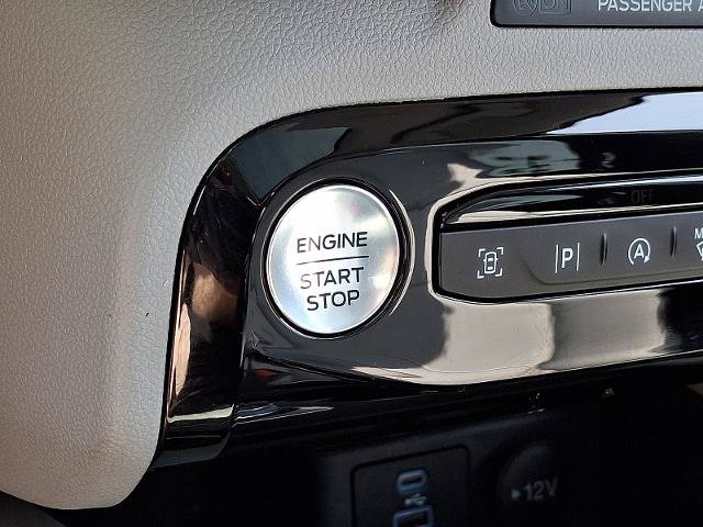 Certified 2023 Ford Escape Platinum AWD/4WD image 23