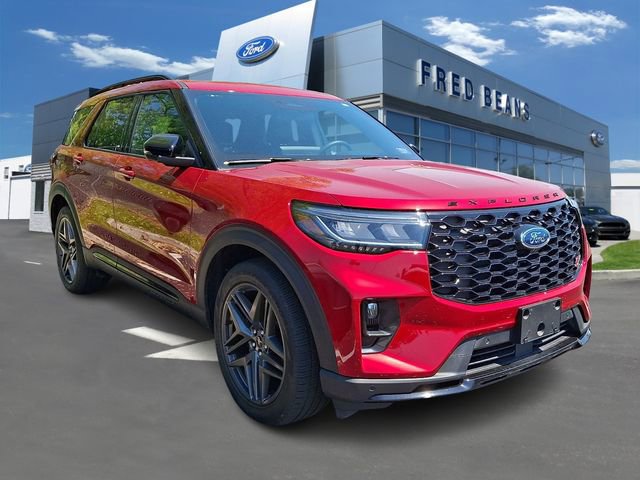 Certified 2025 Ford Explorer ST AWD/4WD image 1