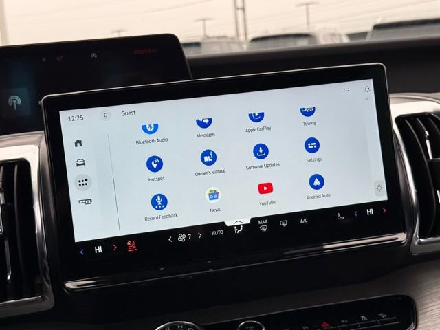 Certified 2025 Ford Expedition Platinum image 43