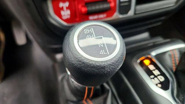 Used 2023 Jeep Gladiator Mojave w/ Trailer Tow Package image 16