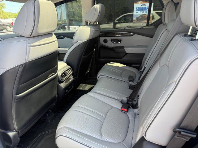 Used 2024 Honda Pilot Elite image 5