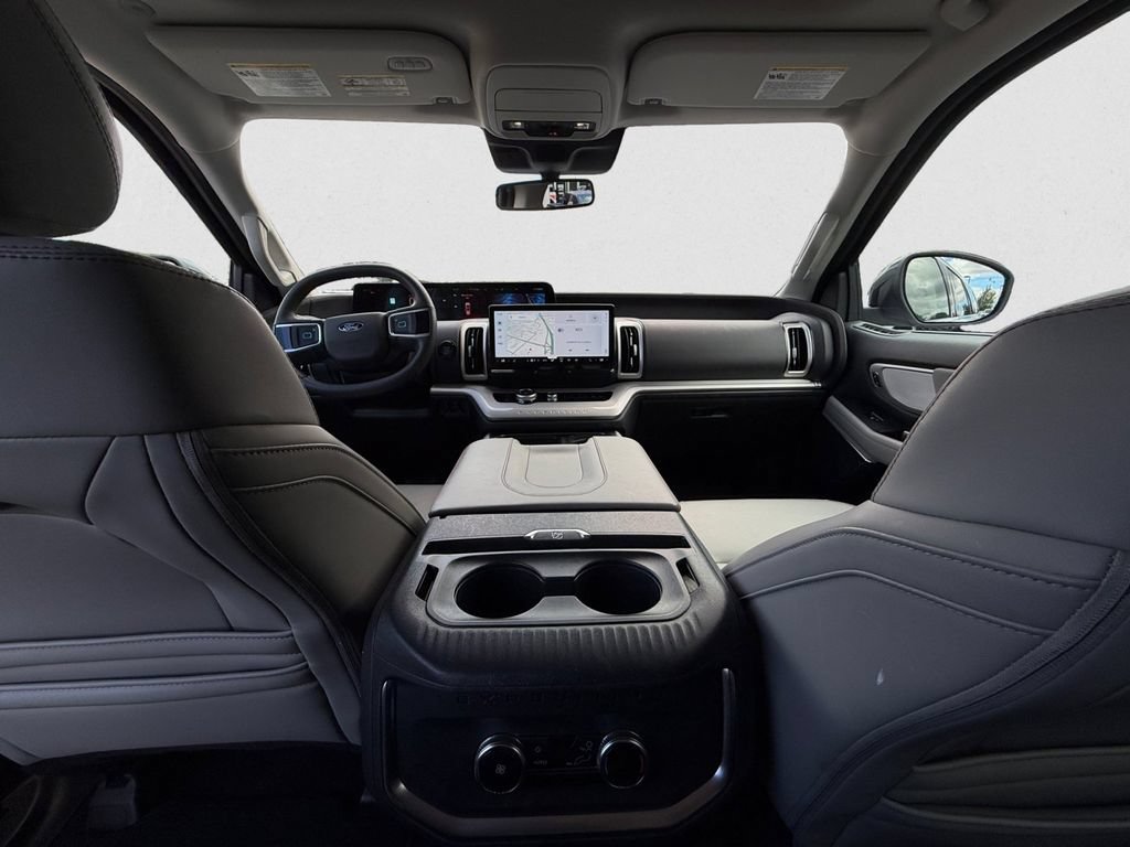 Certified 2025 Ford Expedition Active AWD/4WD image 10