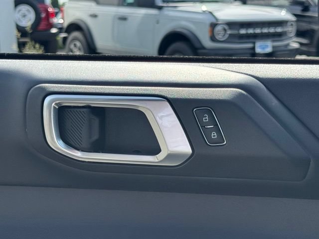 Certified 2025 Ford Bronco Outer Banks AWD/4WD image 54