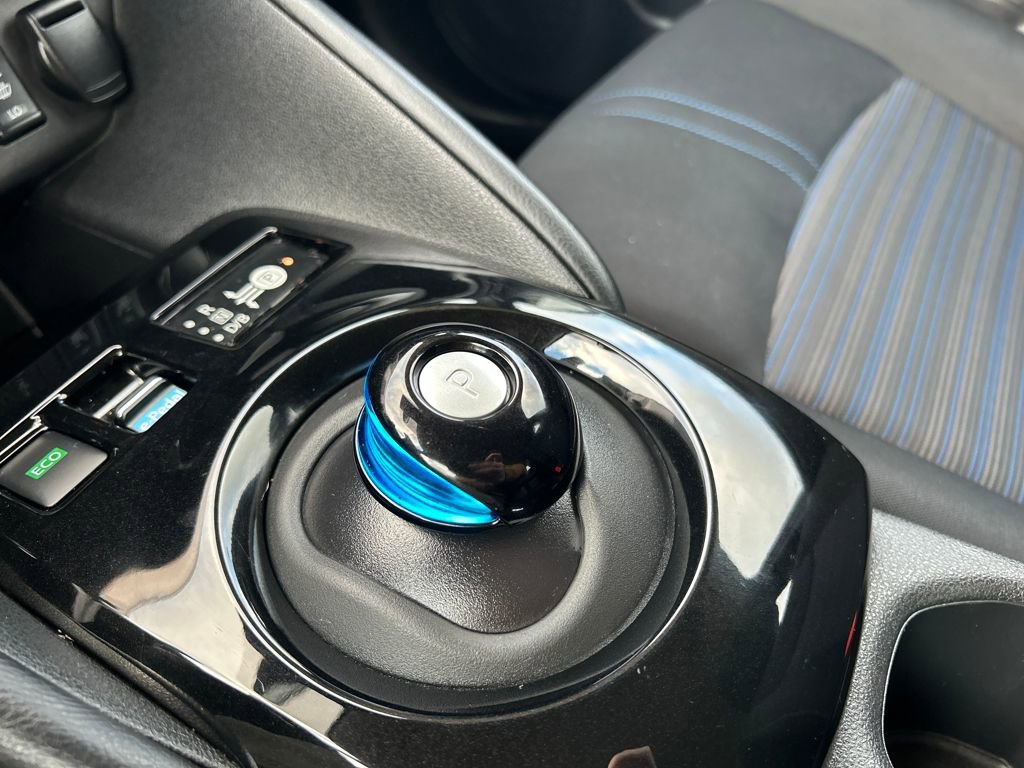 Used 2024 Nissan Leaf SV Plus image 31