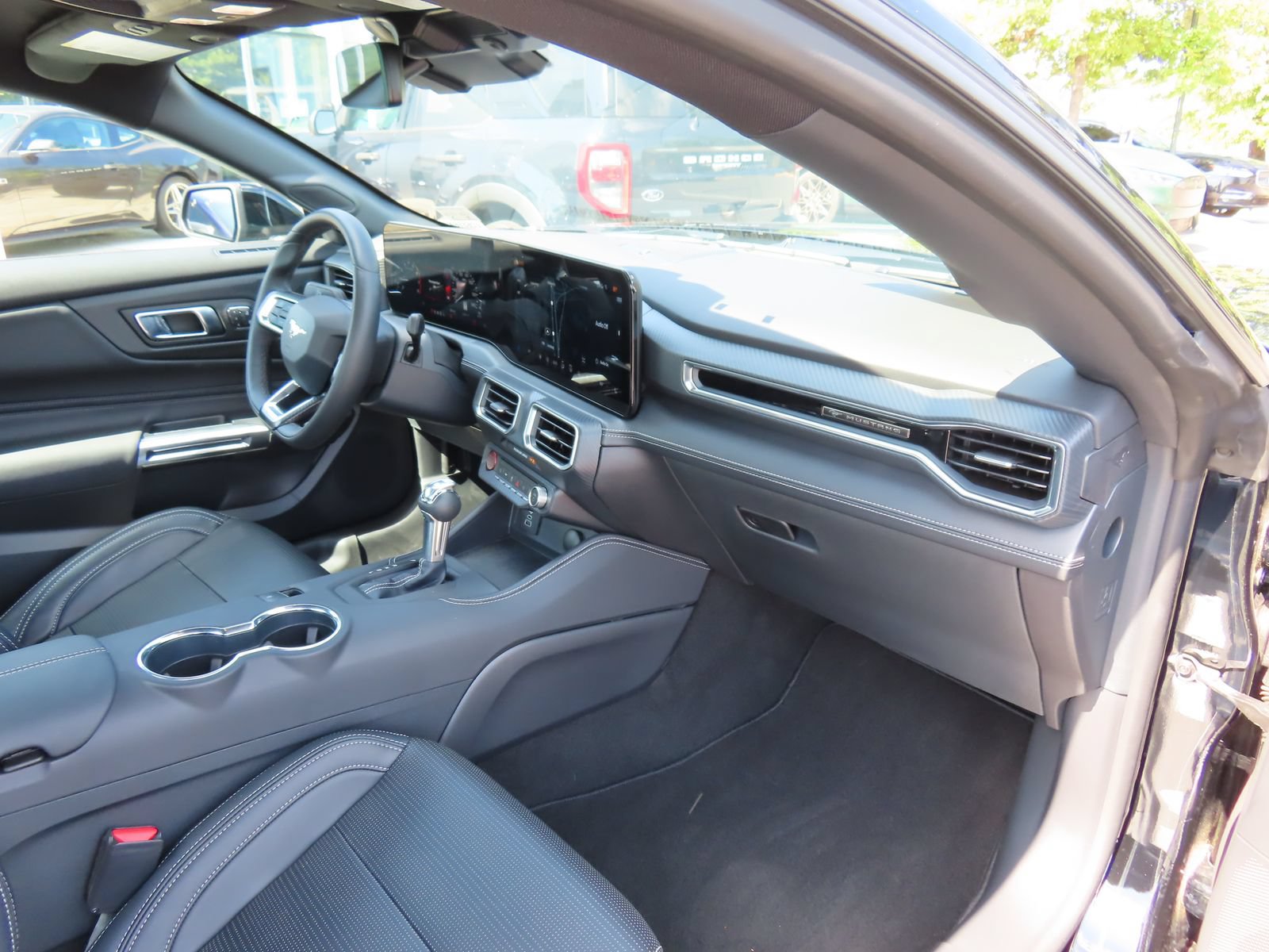 Certified 2025 Ford Mustang Premium RWD image 17