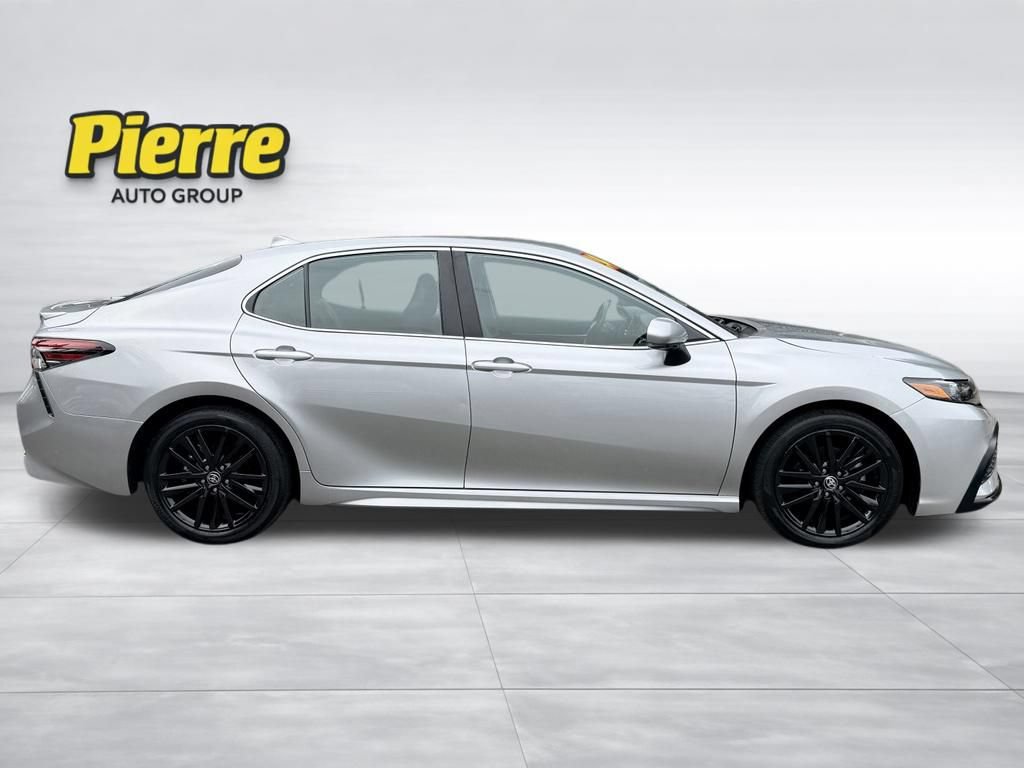 Used 2024 Toyota Camry SE w/ Cold Weather Package AWD/4WD image 3