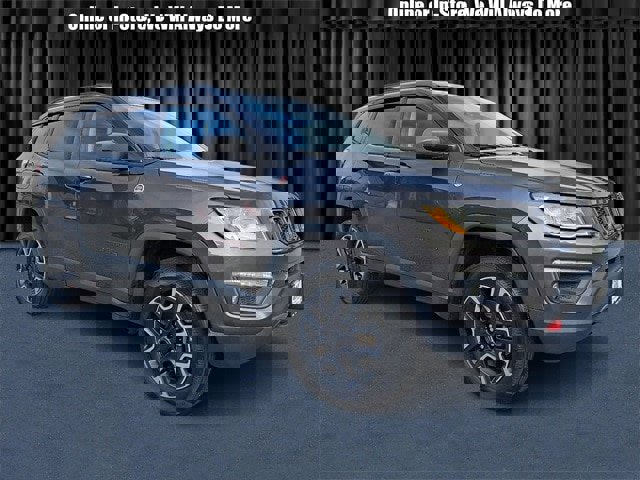 Used 2019 Jeep Compass Trailhawk w/ Cold Weather Group image 1