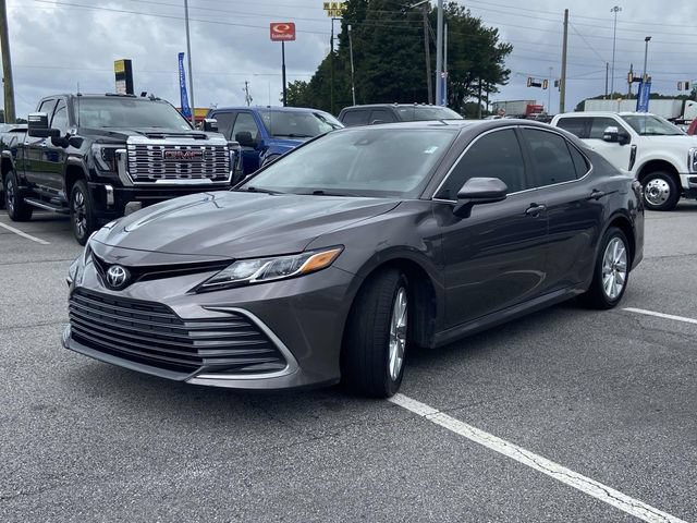 Used 2023 Toyota Camry LE FWD image 7