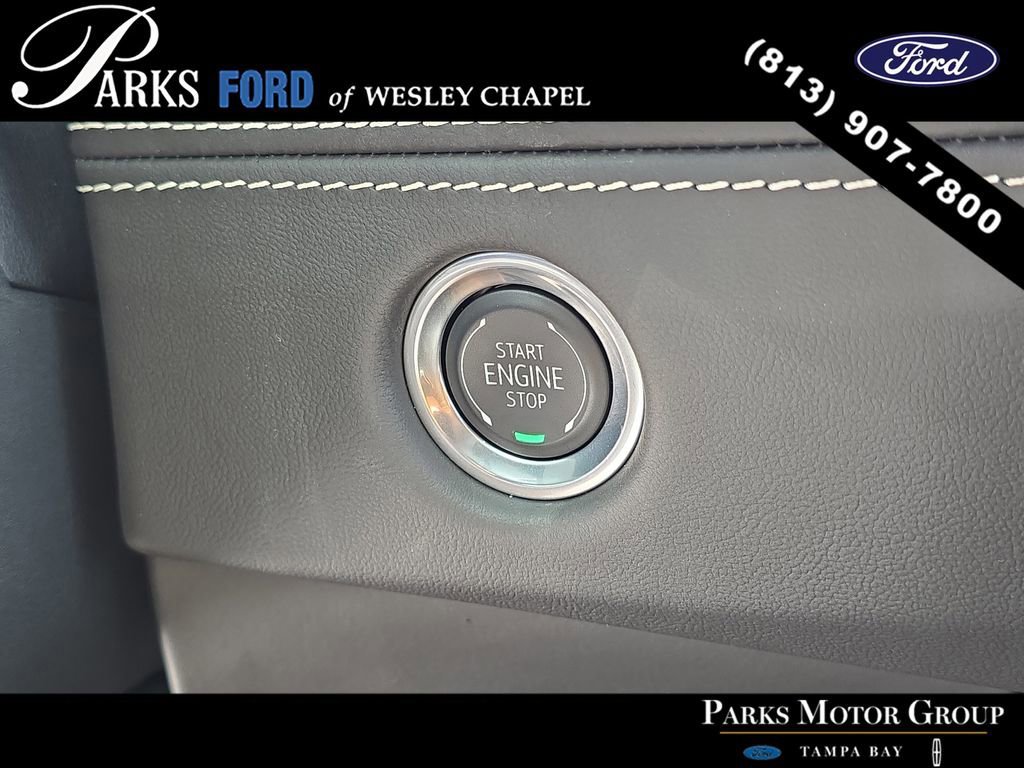 Used 2025 Cadillac Escalade ESV Sport Platinum w/ LPO, ONYX Package image 30