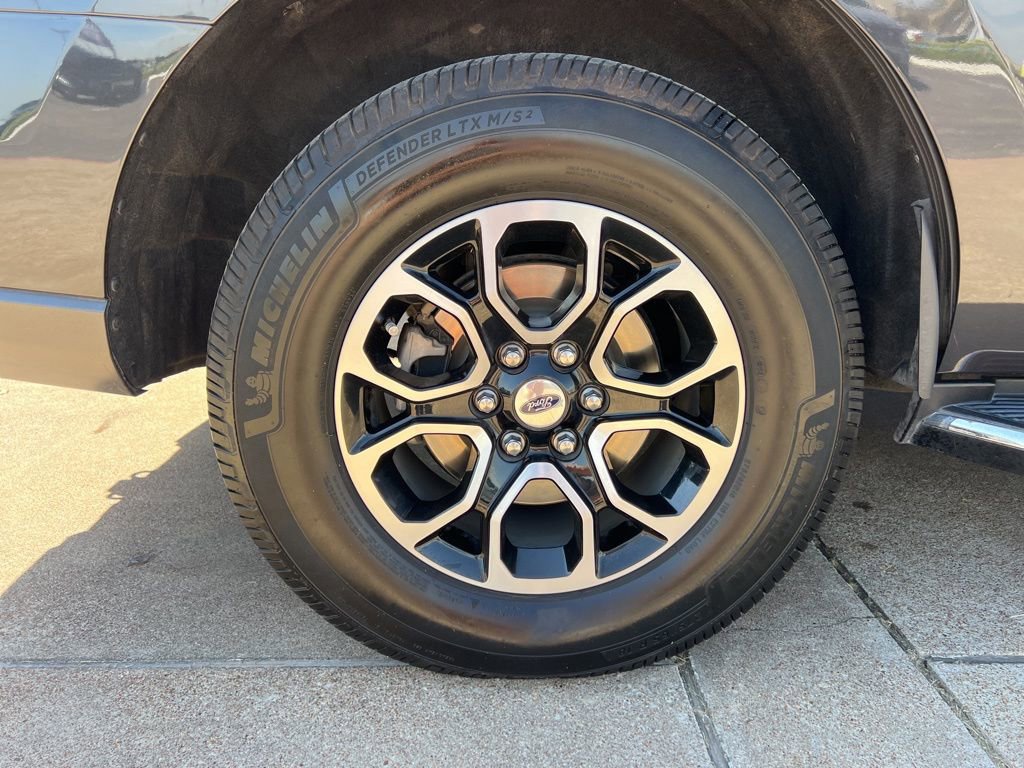 Certified 2022 Ford Expedition XLT image 10