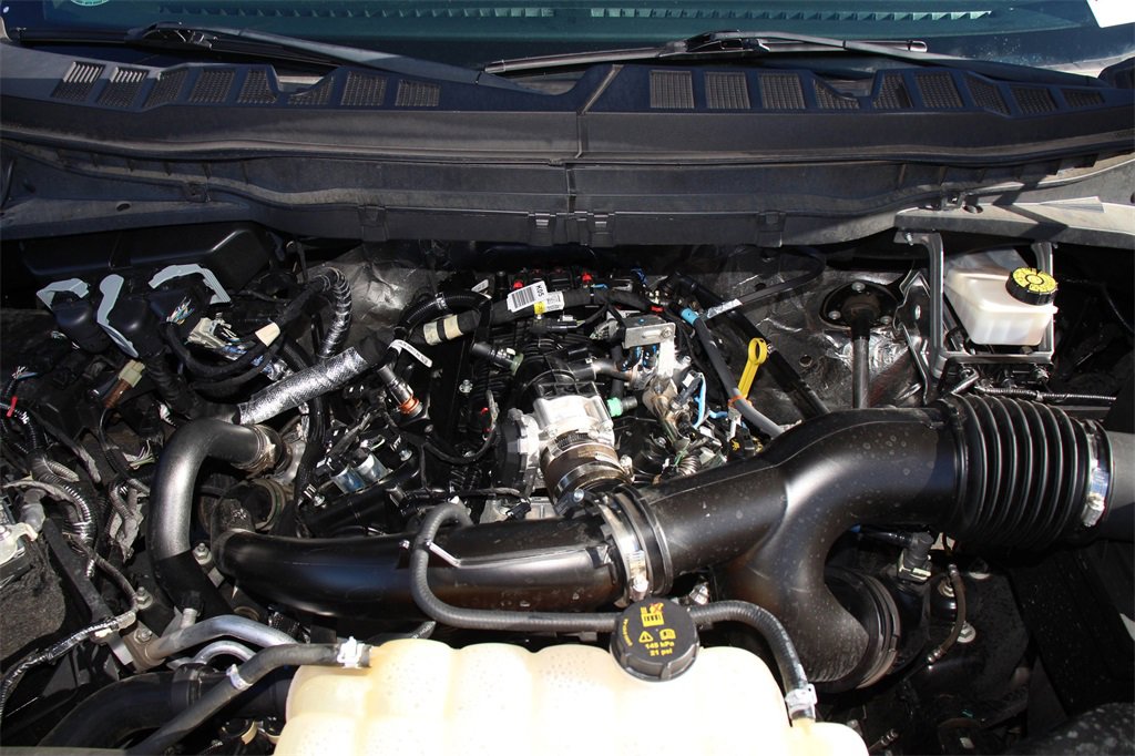 Certified 2022 Ford F150 XLT w/ Equipment Group 302A High image 30