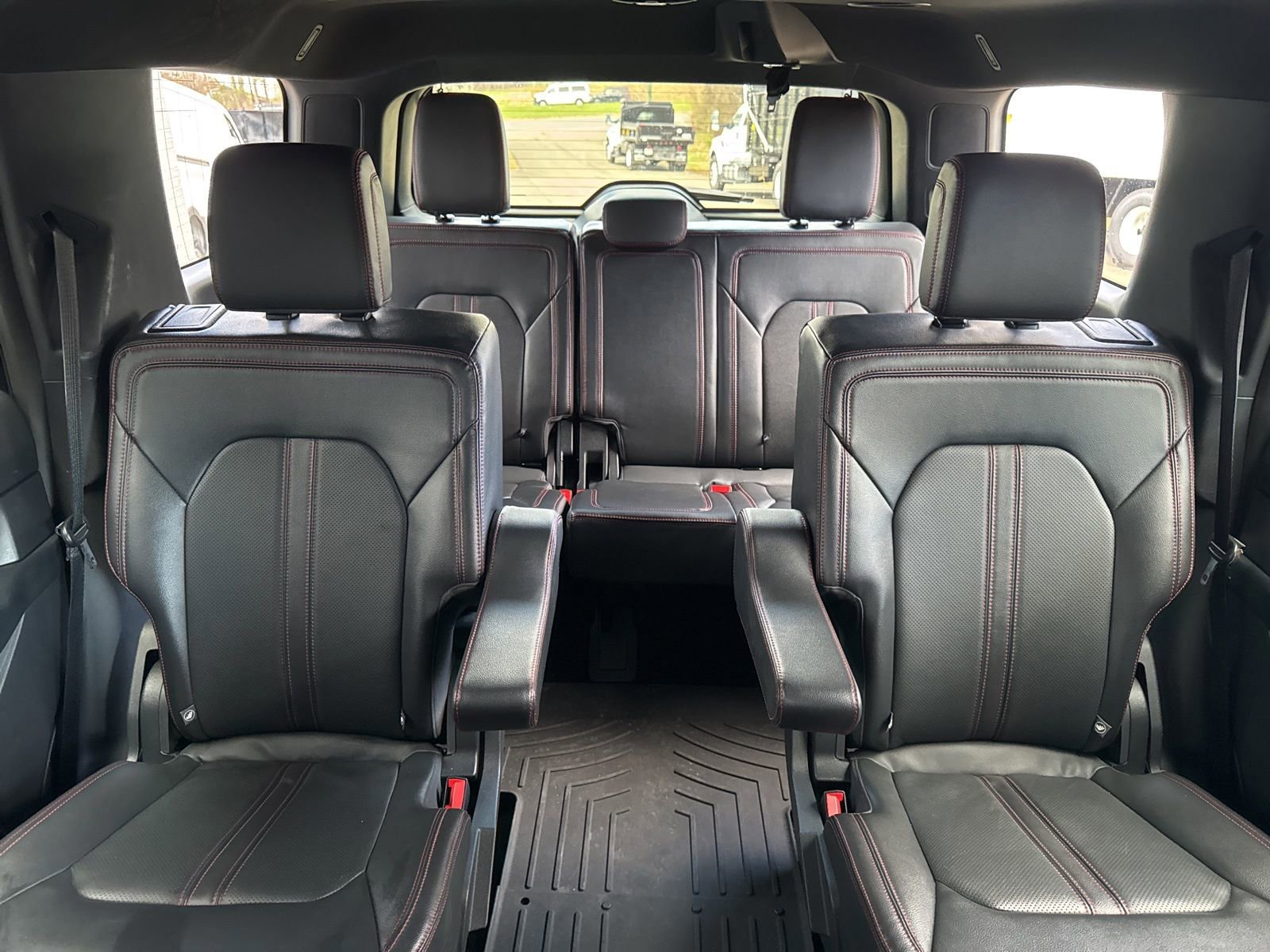 Certified 2023 Ford Expedition Limited image 31