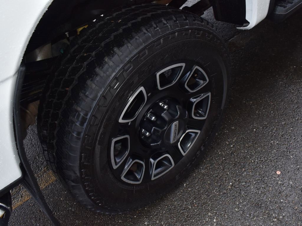 Certified 2024 Ford F350 Platinum image 12