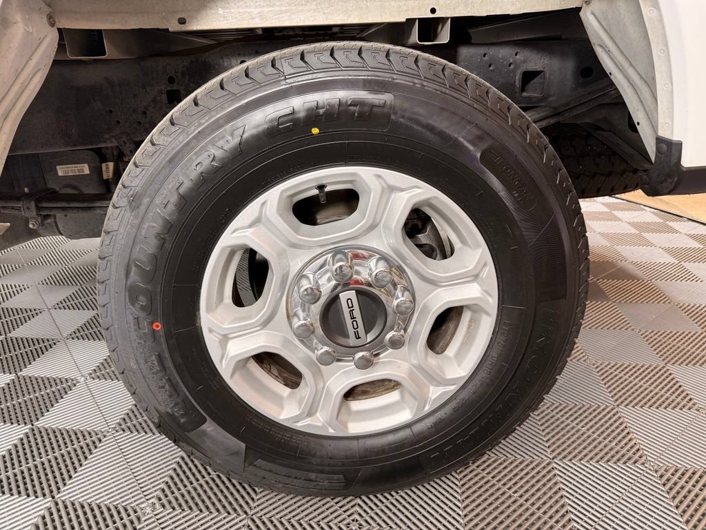 Certified 2025 Ford F250 XLT AWD/4WD image 14