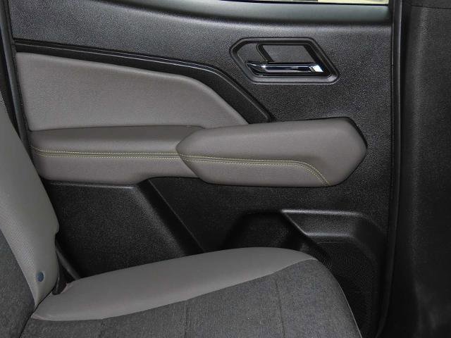 Used 2024 Chevrolet Colorado ZR2 w/ Technology Package image 23