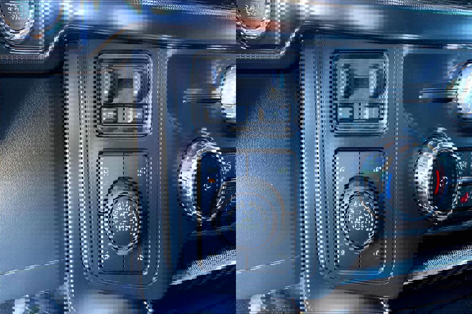 Certified 2025 Ford F150 Raptor image 35