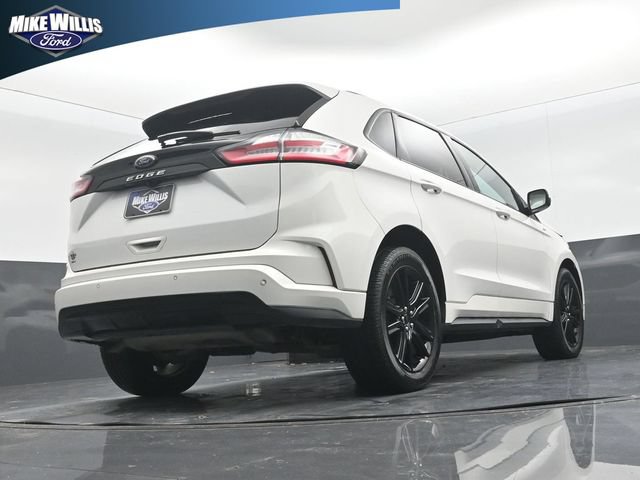 Certified 2022 Ford Edge ST-Line AWD/4WD image 23
