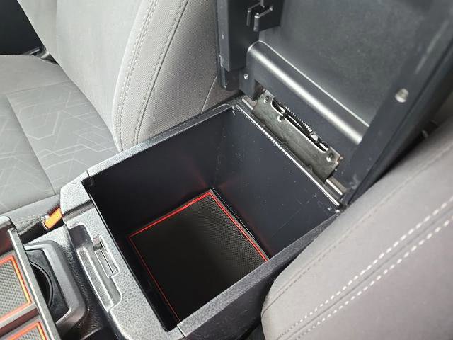 Used 2018 Toyota Tacoma TRD Sport w/ Technology Package image 20