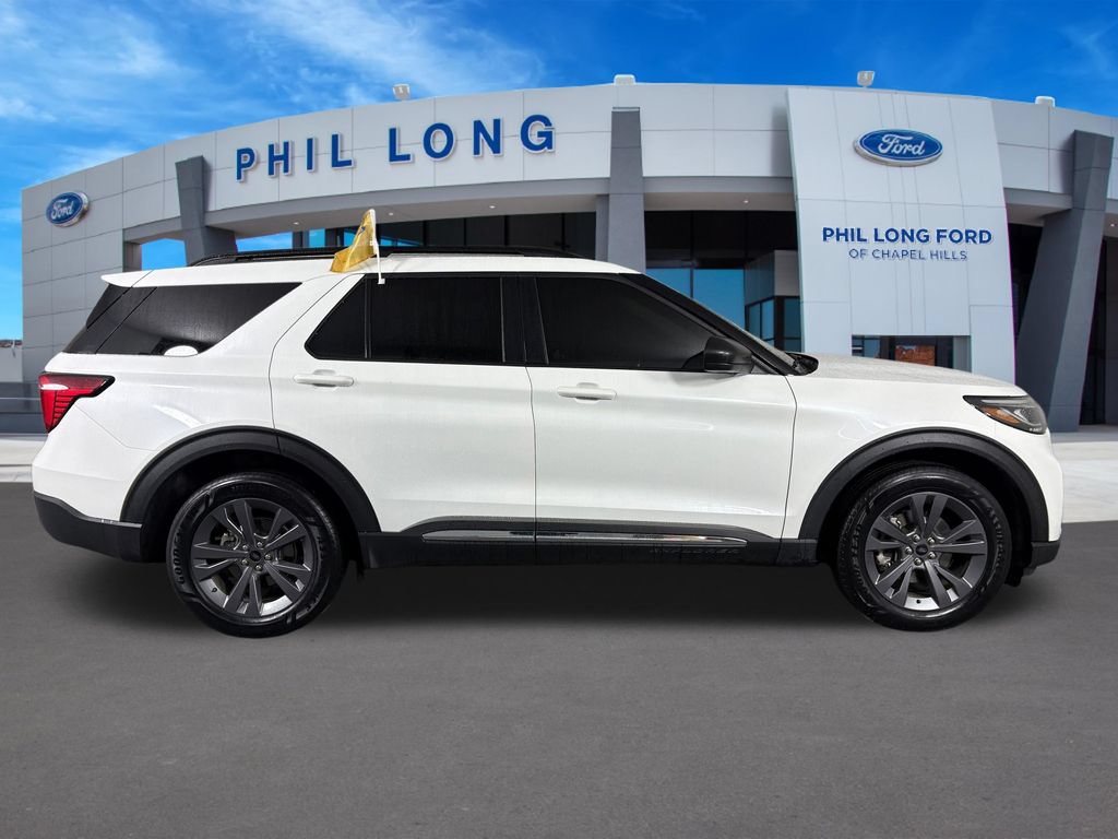 Certified 2025 Ford Explorer Active w/ Active Comfort Package AWD/4WD image 6