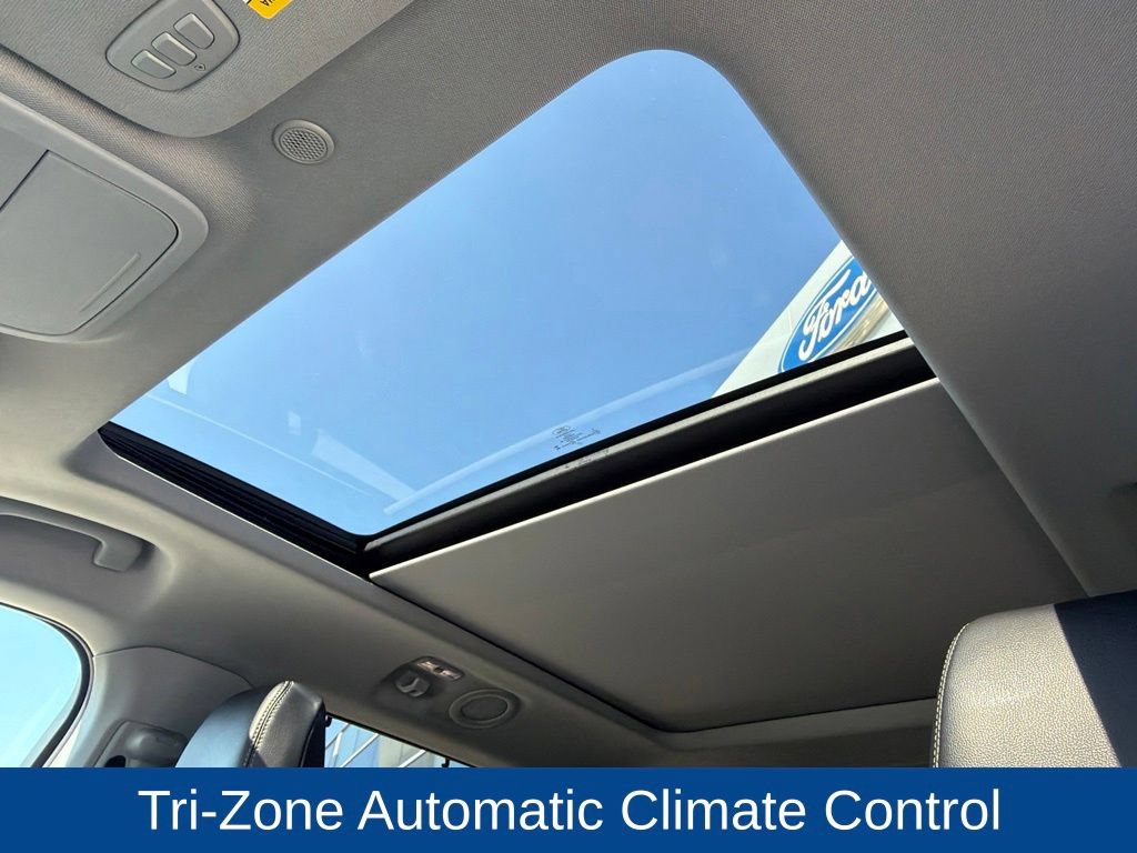 Certified 2023 Ford Explorer Limited w/ Limited Technology Package RWD image 18