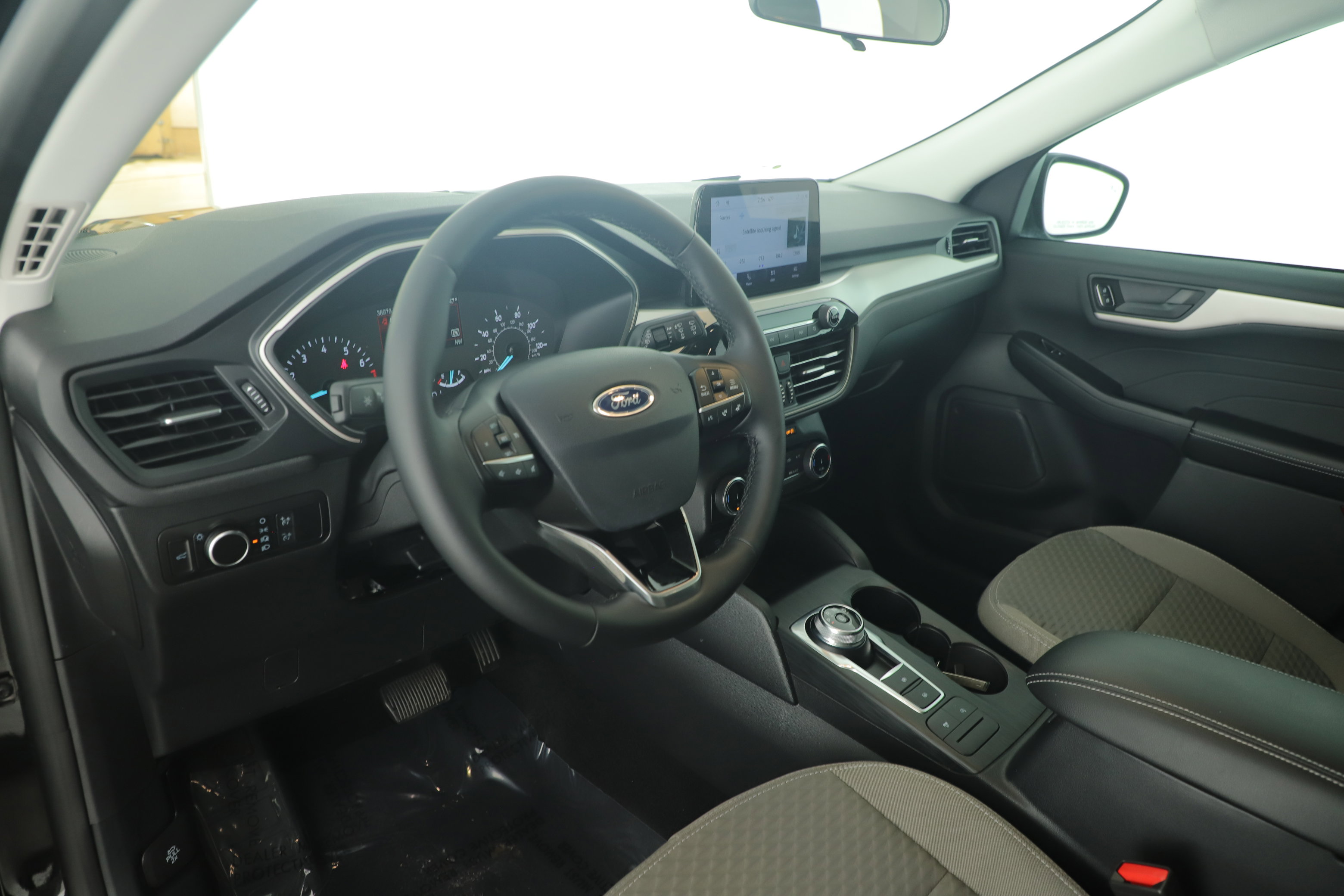 Certified 2022 Ford Escape SE w/ SE Sport Appearance Package image 21