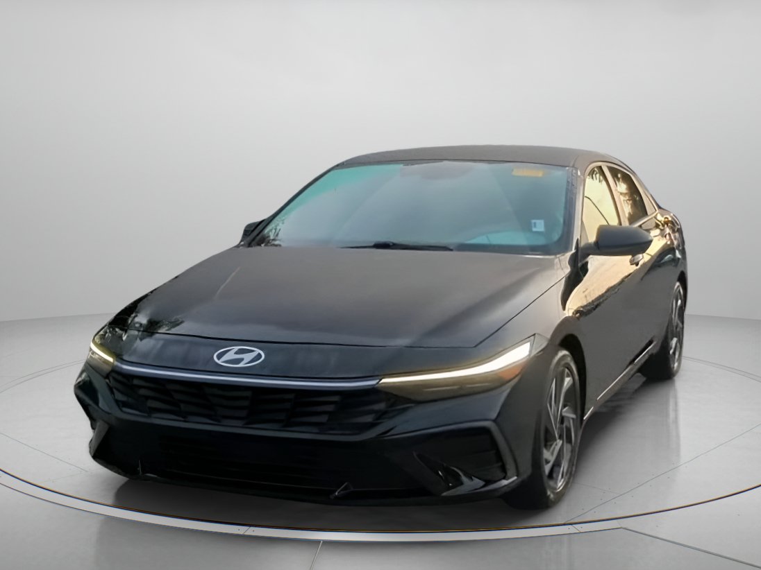 Used 2025 Hyundai Elantra Sport FWD image 10