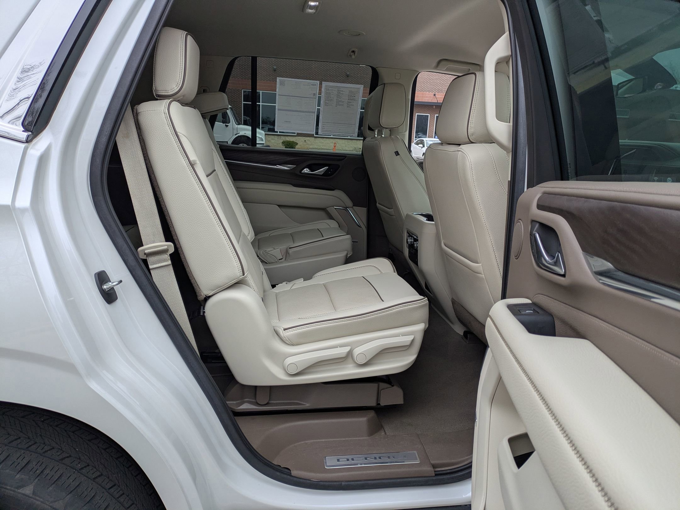 Used 2021 GMC Yukon Denali image 34