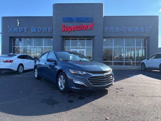 Used 2024 Chevrolet Malibu LS image 1