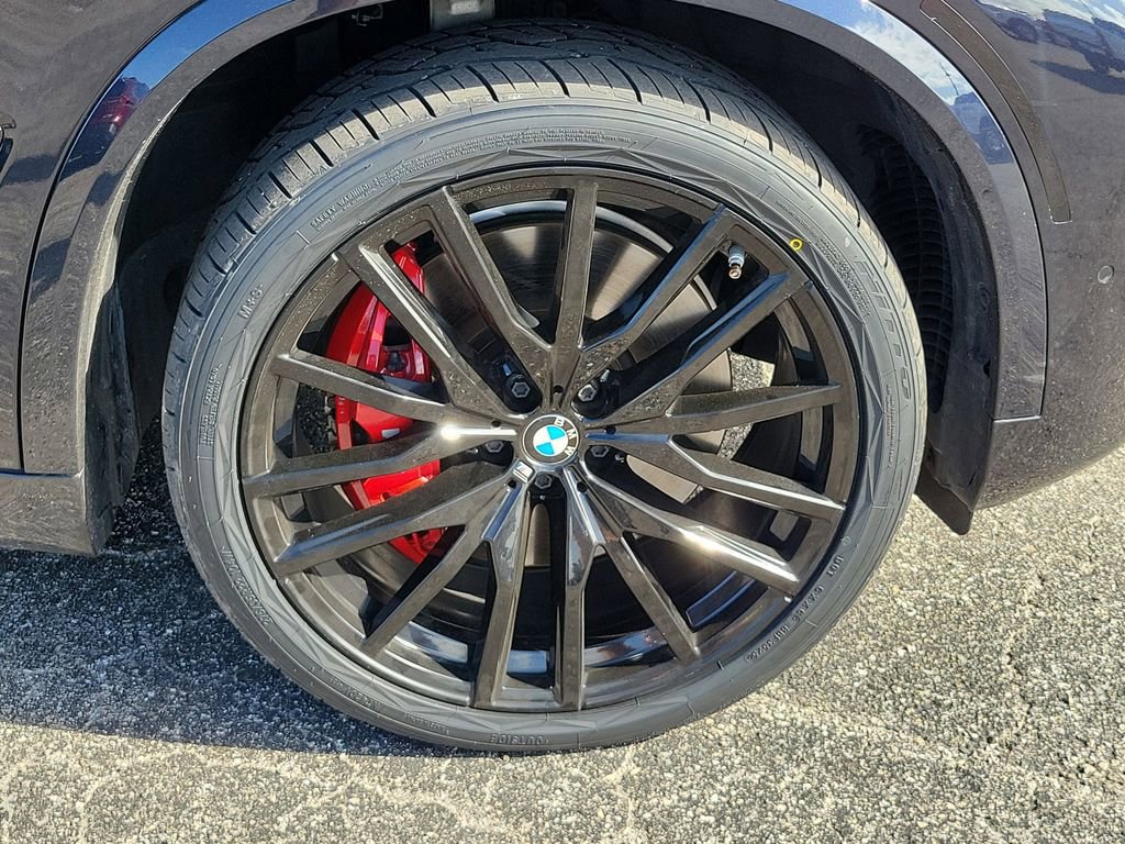 Used 2021 BMW X5 M50i w/ Executive Package image 7