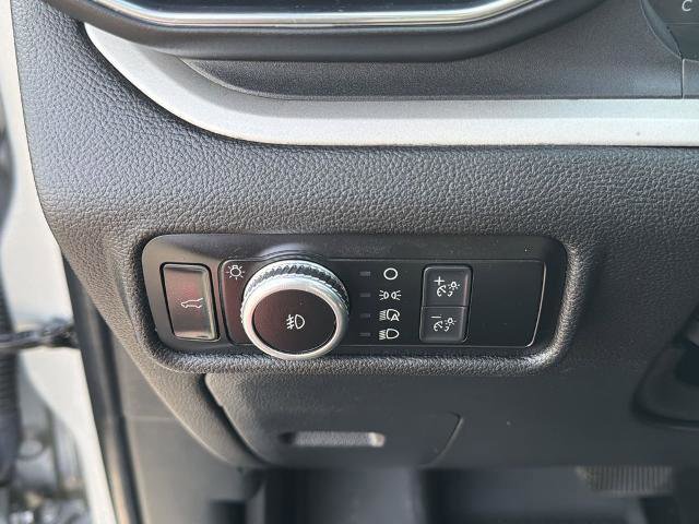 Certified 2022 Ford Explorer XLT w/ Equipment Group 202A image 16