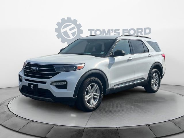 Certified 2022 Ford Explorer XLT w/ Equipment Group 202A
