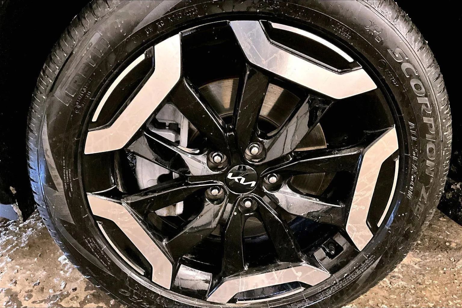 Used 2025 Kia Telluride S image 8