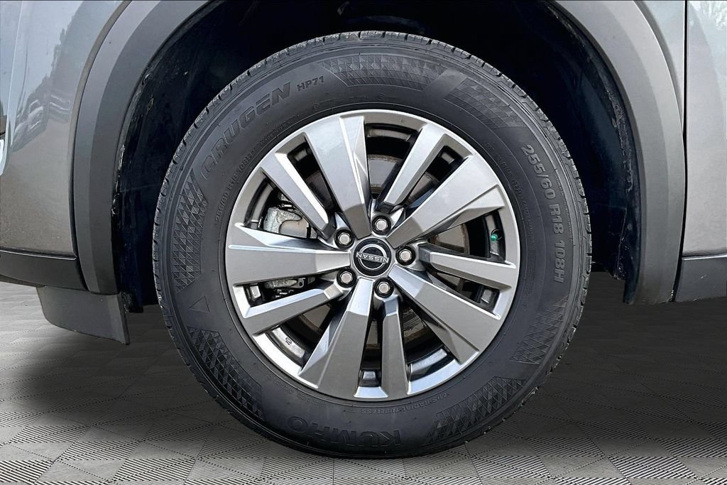 Used 2025 Nissan Pathfinder SV AWD/4WD image 9