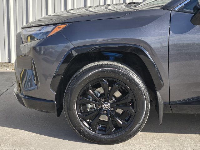 Used 2023 Toyota RAV4 SE AWD/4WD image 11