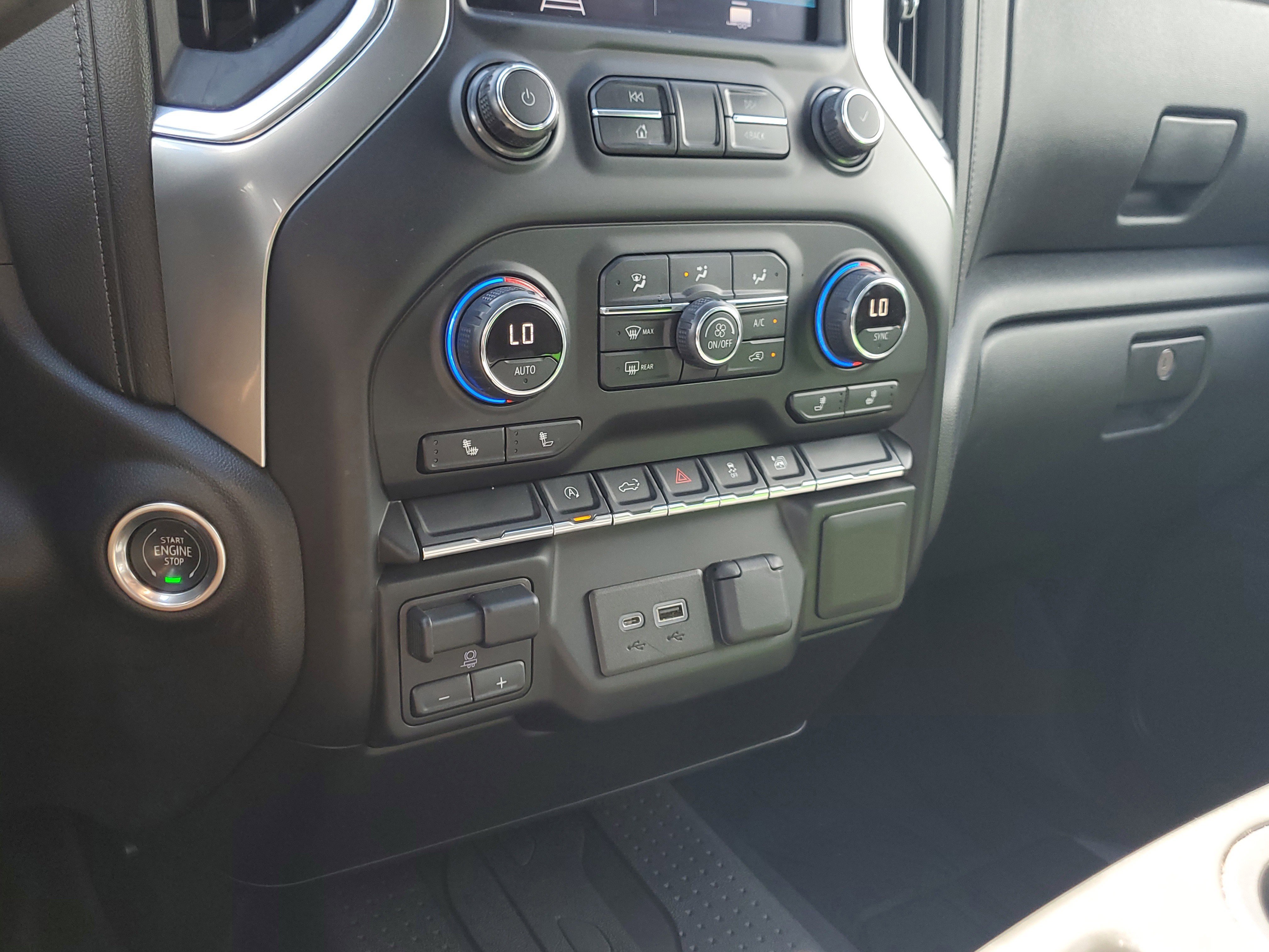 Used 2020 Chevrolet Silverado 1500 LT w/ All-Star Edition image 27