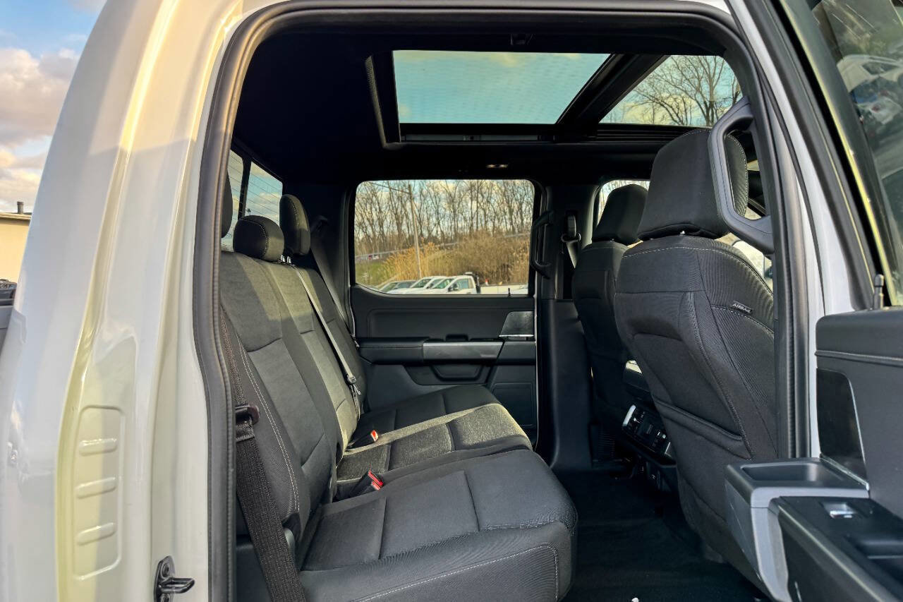 Certified 2022 Ford F150 XLT w/ Equipment Group 302A High image 17